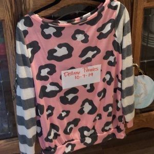 Pink & grey cheeta sweater . Size M NWOT